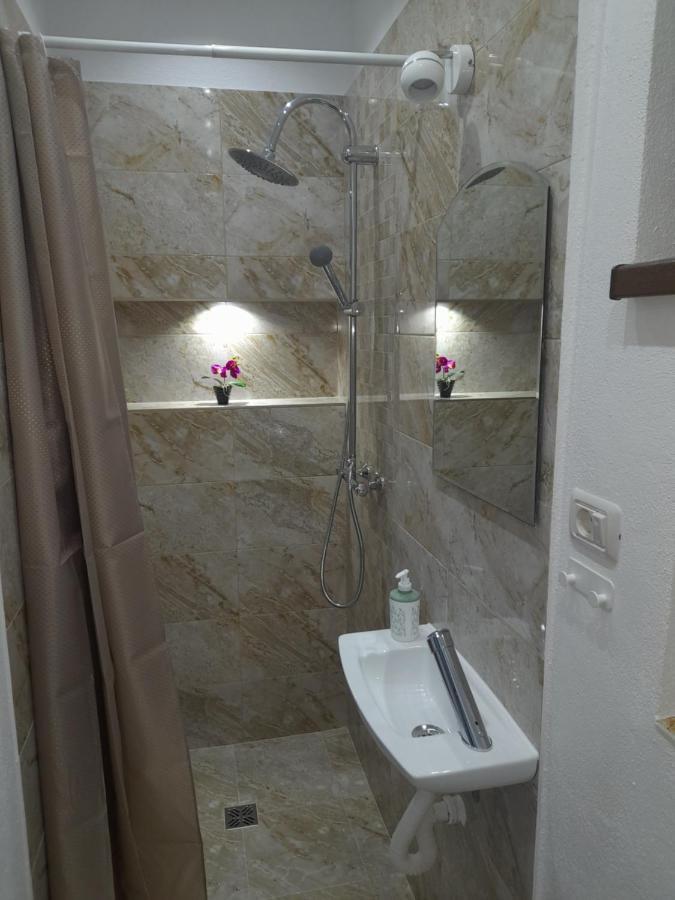 דירות אפורי סוד Casa Chriss מראה חיצוני תמונה